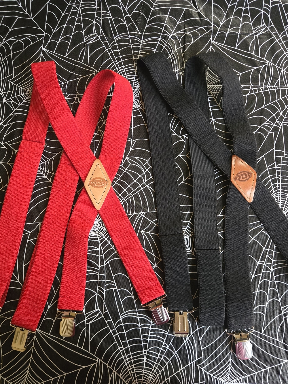 Dickies Men’s Elastic Suspenders - Red and Black